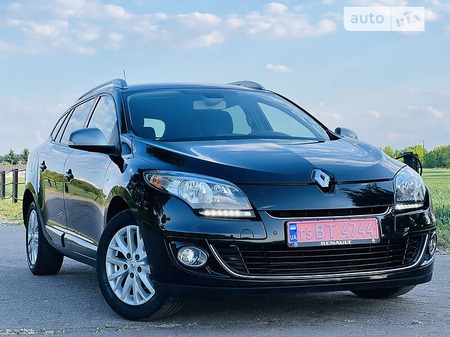 Renault Megane 2013  випуску Київ з двигуном 1.5 л дизель універсал механіка за 8999 долл. 