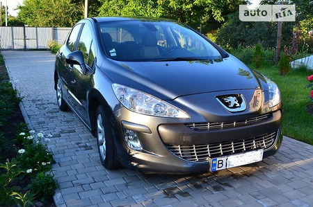 Peugeot 308 2010  випуску Полтава з двигуном 1.6 л дизель хэтчбек механіка за 5800 долл. 
