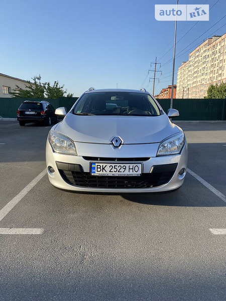 Renault Megane 2009  випуску Київ з двигуном 1.5 л дизель універсал механіка за 6700 долл. 