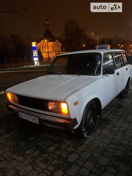 Lada 2104 1996  випуску Харків з двигуном 1.5 л  універсал механіка за 1250 долл. 