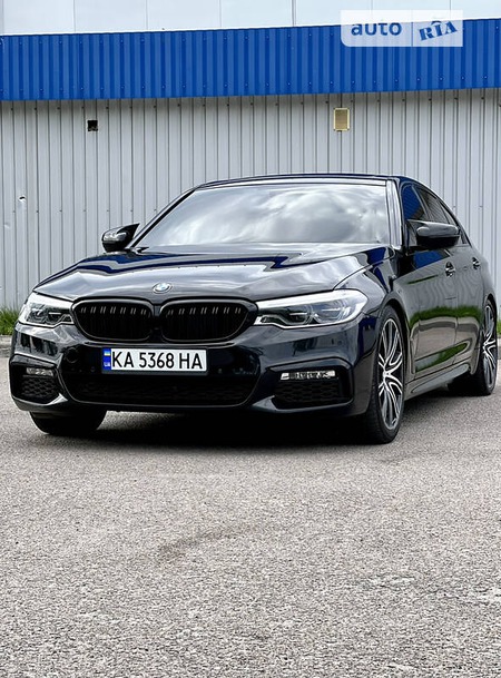 BMW 540 2017  випуску Київ з двигуном 3 л бензин седан автомат за 47500 долл. 