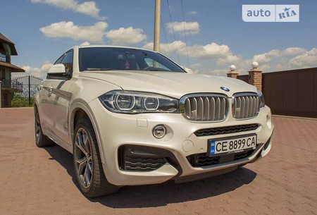 BMW X6 2015  випуску Чернівці з двигуном 4.4 л бензин позашляховик автомат за 50000 долл. 