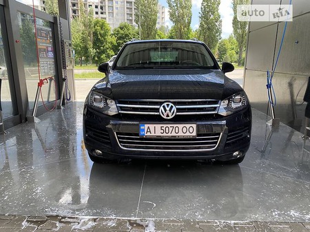 Volkswagen Touareg 2012  випуску Київ з двигуном 3 л дизель позашляховик  за 22300 долл. 