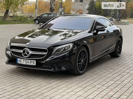 Mercedes-Benz S 400 2016  випуску Дніпро з двигуном 3 л бензин купе автомат за 84000 долл. 