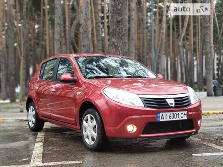 Dacia Sandero 2009  випуску Київ з двигуном 1.4 л бензин хэтчбек механіка за 3000 долл. 