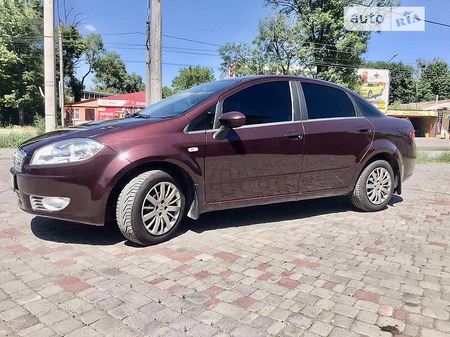 Fiat Linea 2012  випуску Харків з двигуном 1.3 л дизель седан механіка за 5650 долл. 