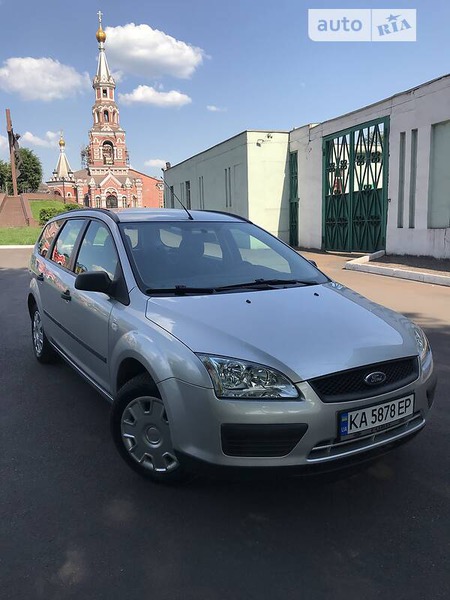 Ford Focus 2006  випуску Дніпро з двигуном 1.6 л бензин універсал механіка за 4300 долл. 