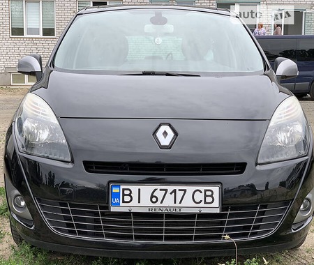 Renault Scenic 2012  випуску Полтава з двигуном 1.4 л бензин мінівен механіка за 7700 долл. 