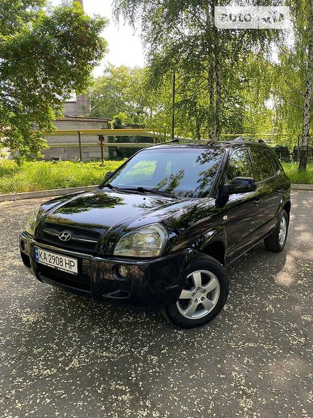 Hyundai Tucson 2007  випуску Дніпро з двигуном 0 л дизель позашляховик автомат за 7900 долл. 