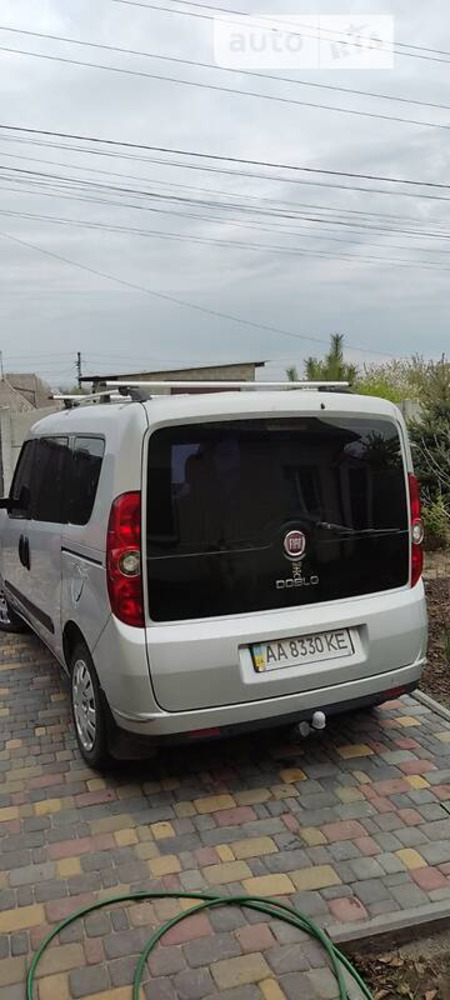 Fiat Doblo 2010  випуску Дніпро з двигуном 0 л  мінівен механіка за 6999 долл. 