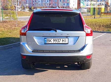 Volvo XC60 2010  випуску Рівне з двигуном 3.2 л бензин позашляховик автомат за 13100 долл. 