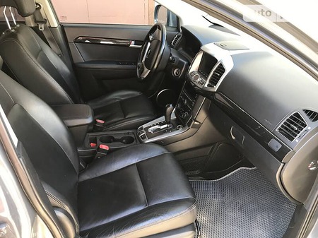 Chevrolet Captiva 2011  випуску Львів з двигуном 2.2 л дизель позашляховик автомат за 13600 долл. 