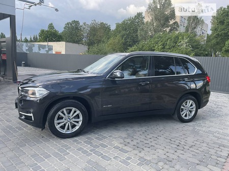 BMW X5 2014  випуску Тернопіль з двигуном 3 л бензин позашляховик автомат за 27000 долл. 