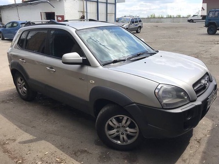 Hyundai Tucson 2008  випуску Київ з двигуном 0 л дизель позашляховик механіка за 7500 долл. 