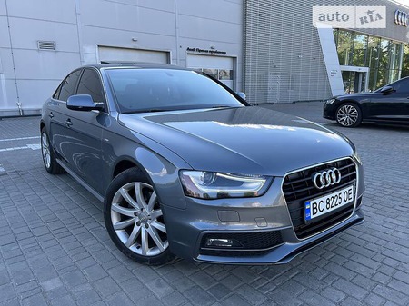 Audi A4 Limousine 2014  випуску Львів з двигуном 2 л бензин седан автомат за 12950 долл. 