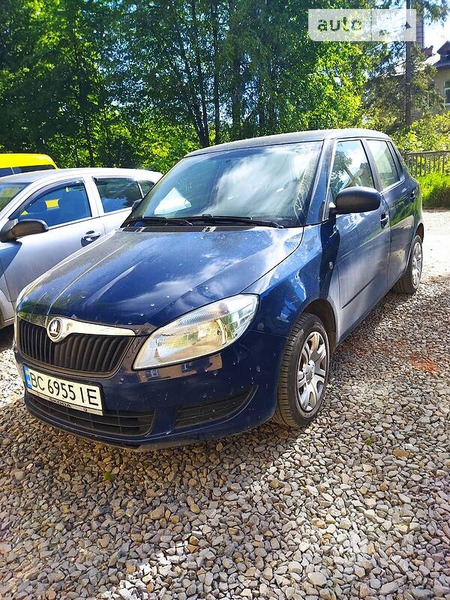 Skoda Fabia 2014  випуску Львів з двигуном 1.6 л дизель седан механіка за 6000 долл. 