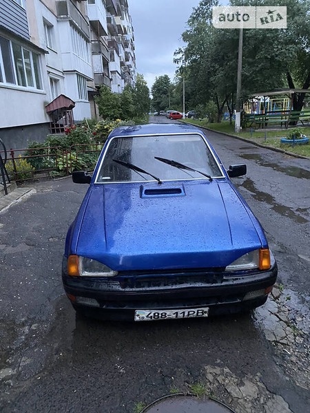 Ford Escort 1986  випуску Луцьк з двигуном 1.3 л бензин седан механіка за 21000 грн. 