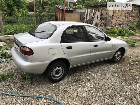 Daewoo Lanos 2007  випуску Чернівці з двигуном 0 л бензин седан механіка за 1850 долл. 