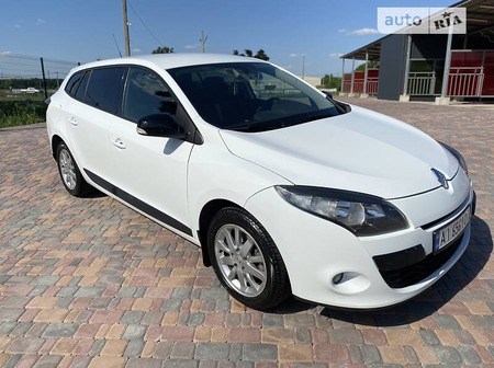 Renault Megane 2011  випуску Київ з двигуном 1.5 л дизель універсал механіка за 6300 долл. 