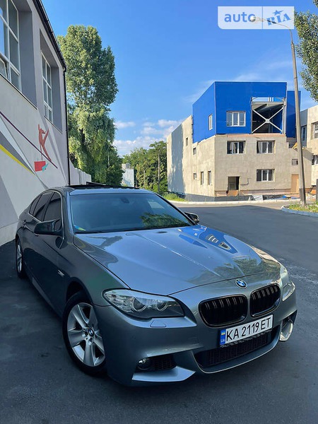 BMW 528 2011  випуску Київ з двигуном 3 л бензин седан автомат за 16500 долл. 