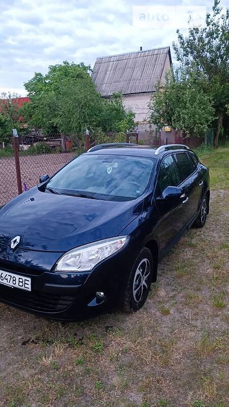 Renault Megane 2010  випуску Київ з двигуном 1.5 л дизель універсал механіка за 7900 долл. 