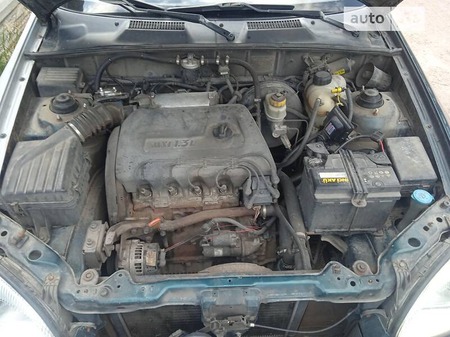Daewoo Sens 2004  випуску Житомир з двигуном 1.3 л  седан механіка за 1499 долл. 