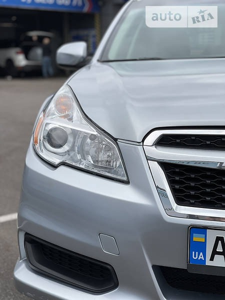 Subaru Legacy 2014  випуску Полтава з двигуном 2.5 л бензин седан автомат за 9500 долл. 