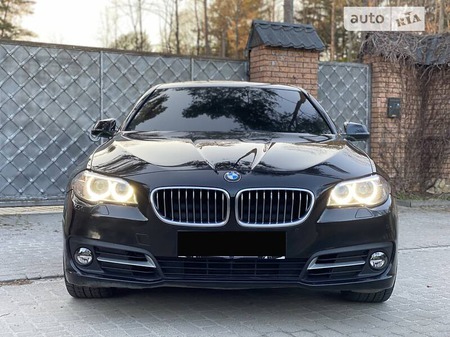 BMW 520 2014  випуску Львів з двигуном 2 л дизель седан автомат за 16999 долл. 