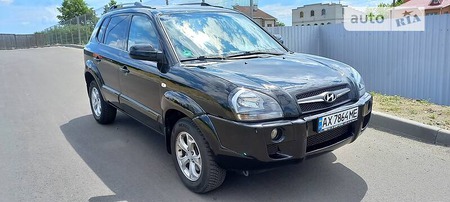 Hyundai Tucson 2008  випуску Київ з двигуном 2 л бензин позашляховик механіка за 8750 долл. 