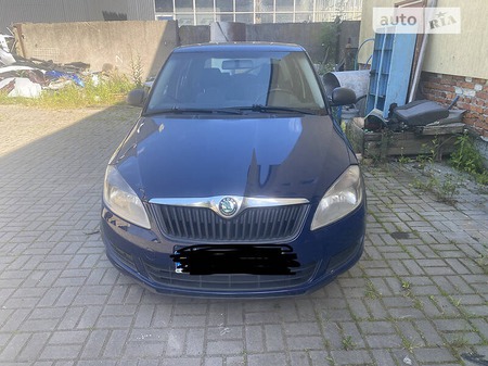 Skoda Fabia 2011  випуску Львів з двигуном 1.4 л  хэтчбек механіка за 5200 долл. 