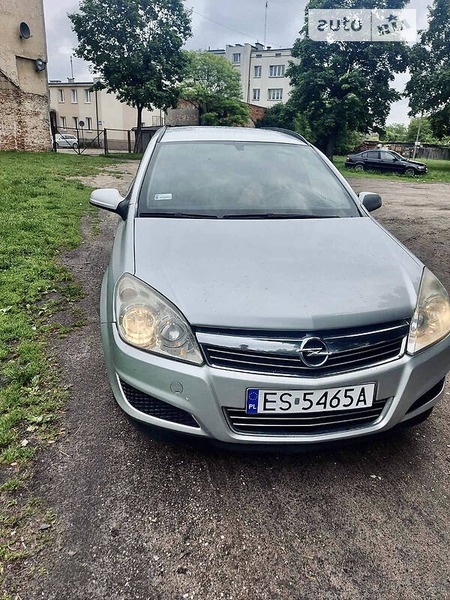 Opel Astra 2007  випуску Рівне з двигуном 1.7 л дизель універсал механіка за 4200 долл. 