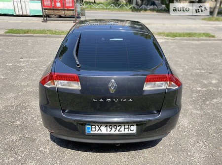 Renault Laguna 2008  випуску Хмельницький з двигуном 2 л дизель ліфтбек механіка за 5800 долл. 