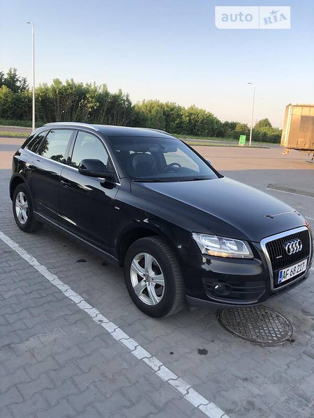 Audi Q5 2010  випуску Хмельницький з двигуном 0 л дизель позашляховик автомат за 14999 долл. 