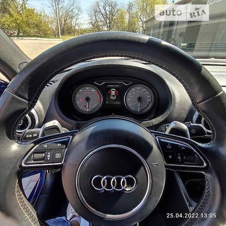 Audi S3 2015  випуску Київ з двигуном 2 л бензин седан  за 24500 долл. 