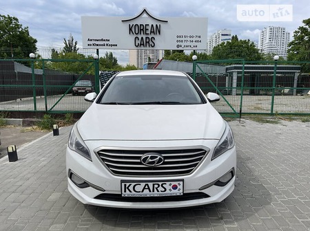 Hyundai Sonata 2014  випуску Одеса з двигуном 2 л газ седан автомат за 9000 долл. 