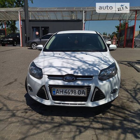 Ford Focus 2012  випуску Дніпро з двигуном 1.6 л  хэтчбек механіка за 8800 долл. 