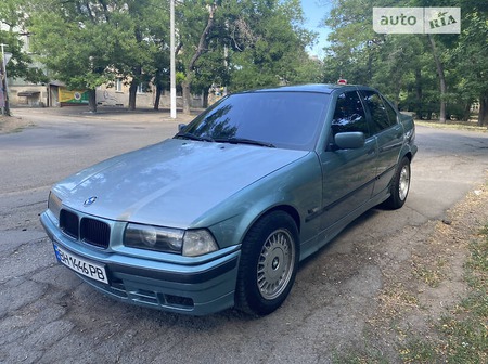 BMW 323 1998  випуску Одеса з двигуном 2.5 л бензин седан механіка за 2550 долл. 