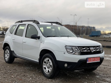 Dacia Duster 2014  випуску Львів з двигуном 1.6 л бензин позашляховик механіка за 10800 долл. 