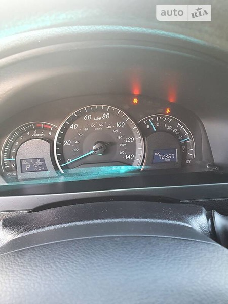 Toyota Camry 2015  випуску Кропивницький з двигуном 2.5 л бензин седан автомат за 15150 долл. 