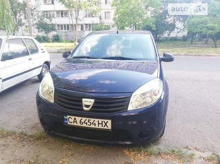 Dacia Sandero 2009  випуску Черкаси з двигуном 1.4 л бензин хэтчбек механіка за 4300 долл. 