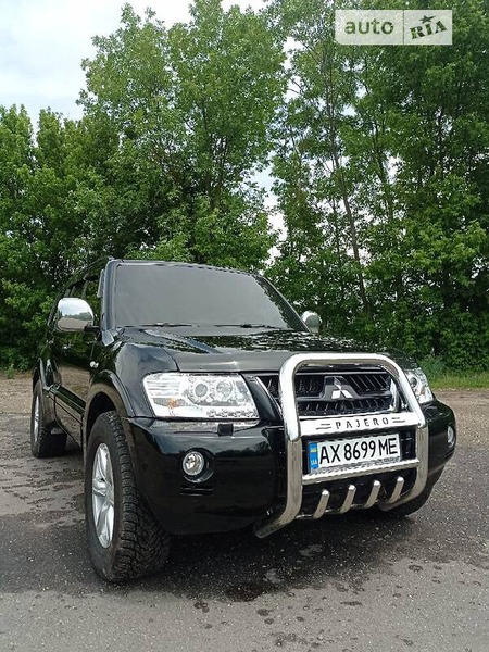 Mitsubishi Pajero 2006  випуску Львів з двигуном 3.2 л дизель позашляховик автомат за 12000 долл. 