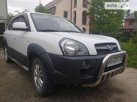 Hyundai Tucson 2012  випуску Київ з двигуном 0 л  позашляховик механіка за 9500 долл. 