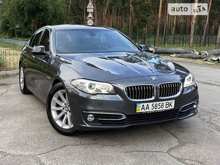 BMW 535 2015  випуску Київ з двигуном 3 л бензин седан автомат за 18700 долл. 