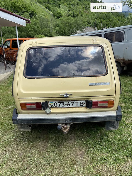 Lada 2121 1980  випуску Ужгород з двигуном 1.6 л бензин позашляховик механіка за 2200 долл. 