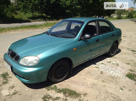 Daewoo Lanos 1998  випуску Рівне з двигуном 1.5 л бензин седан механіка за 1299 долл. 