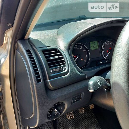 Skoda Roomster 2012  випуску Тернопіль з двигуном 0 л бензин універсал механіка за 7300 долл. 