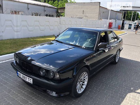BMW 525 1992  випуску Дніпро з двигуном 2.5 л  седан механіка за 3500 долл. 