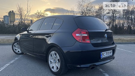 BMW 116 2009  випуску Львів з двигуном 2 л бензин хэтчбек механіка за 8300 долл. 