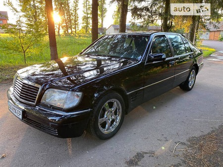 Mercedes-Benz S 300 1996  випуску Тернопіль з двигуном 3 л дизель седан автомат за 2999 долл. 