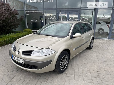 Renault Megane 2006  випуску Черкаси з двигуном 1.6 л бензин універсал механіка за 5400 долл. 